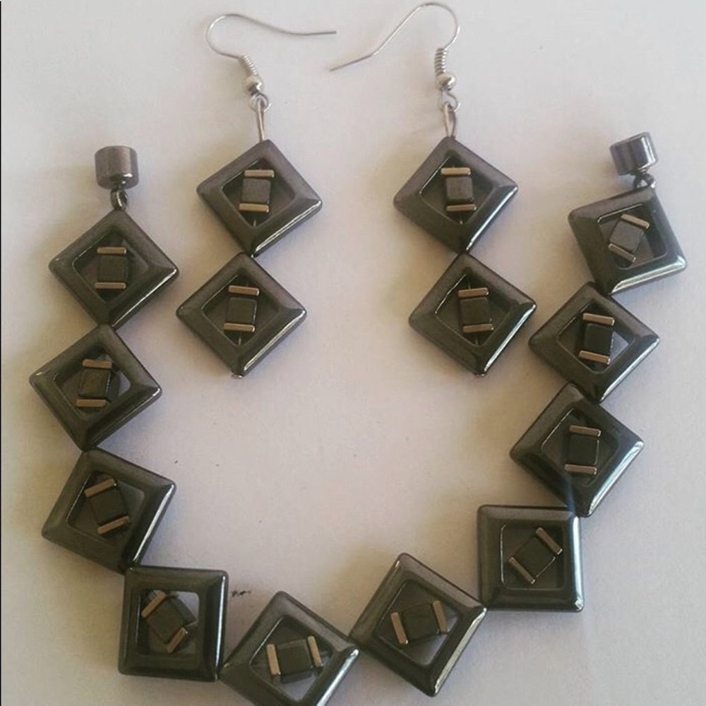 Hematite bracelet and earrings set